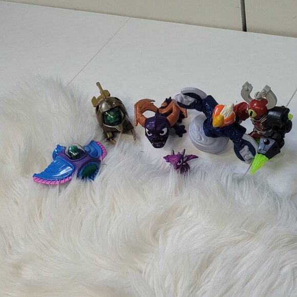McDonalds Kid's Collectible Spyro/Skylanders Lot of 6 Toy Action Figures - Picture 1 of 13
